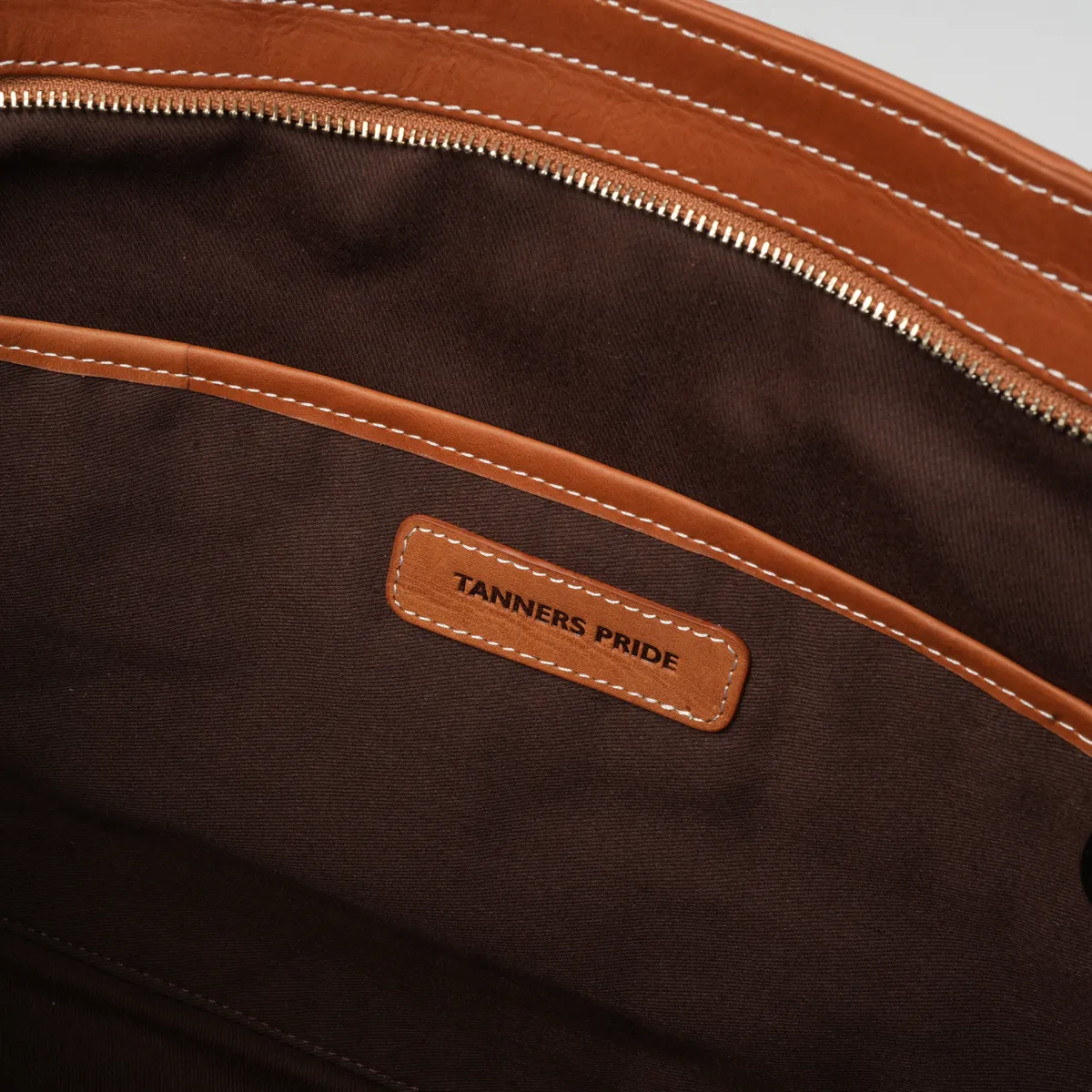 Tanners Pride Diana Tote Zip Bag - Natural Tan Handcrafted Full-Grain Leather (View 6)