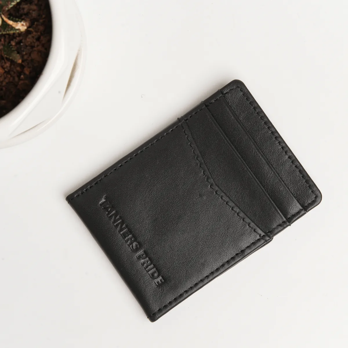 Tanners Pride Doug Magnetic Card Case - Midnight Black Handcrafted Full-Grain Leather (View 6)