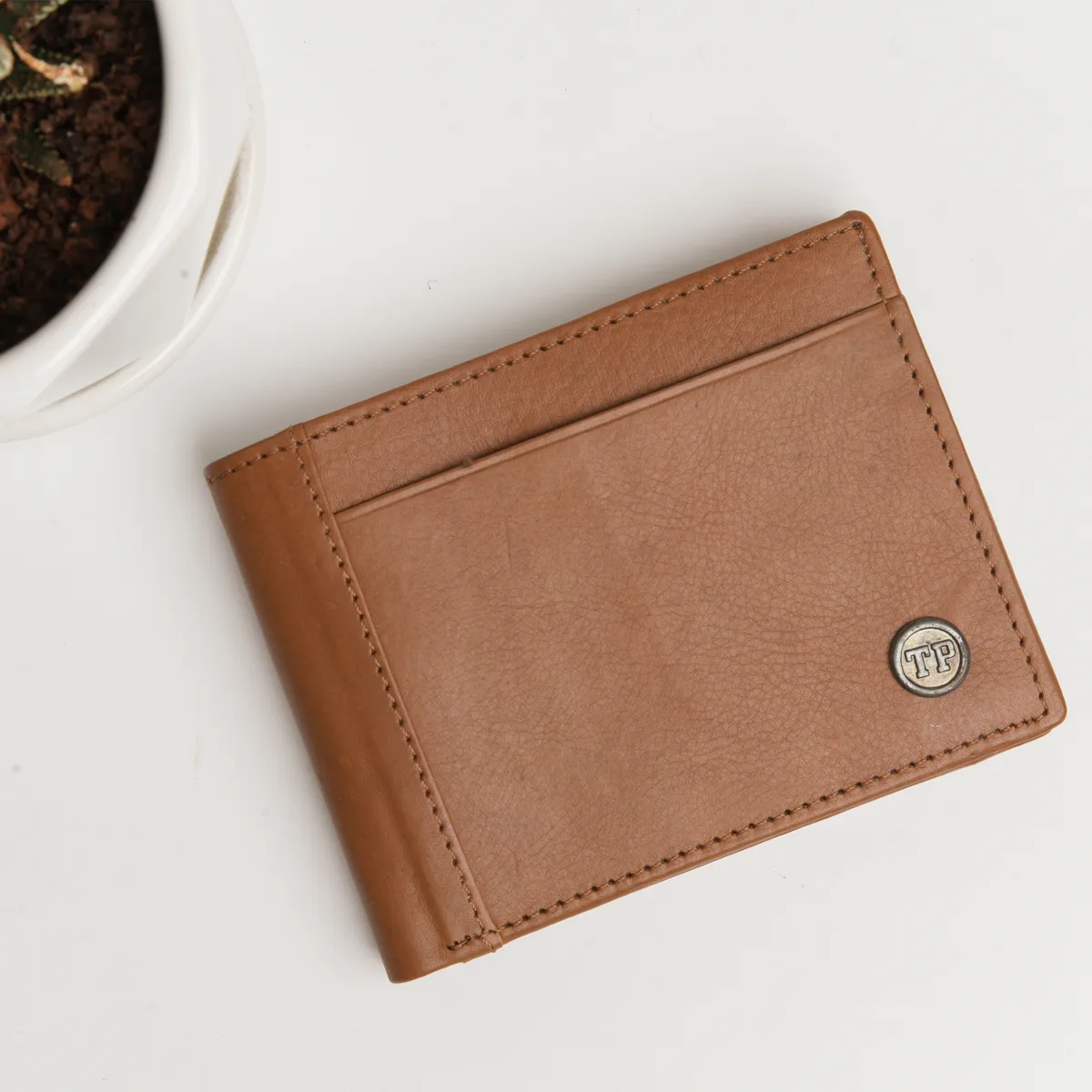 Tanners Pride Foster Bi-fold Wallet - Natural Tan Handcrafted Full-Grain Leather (View 6)