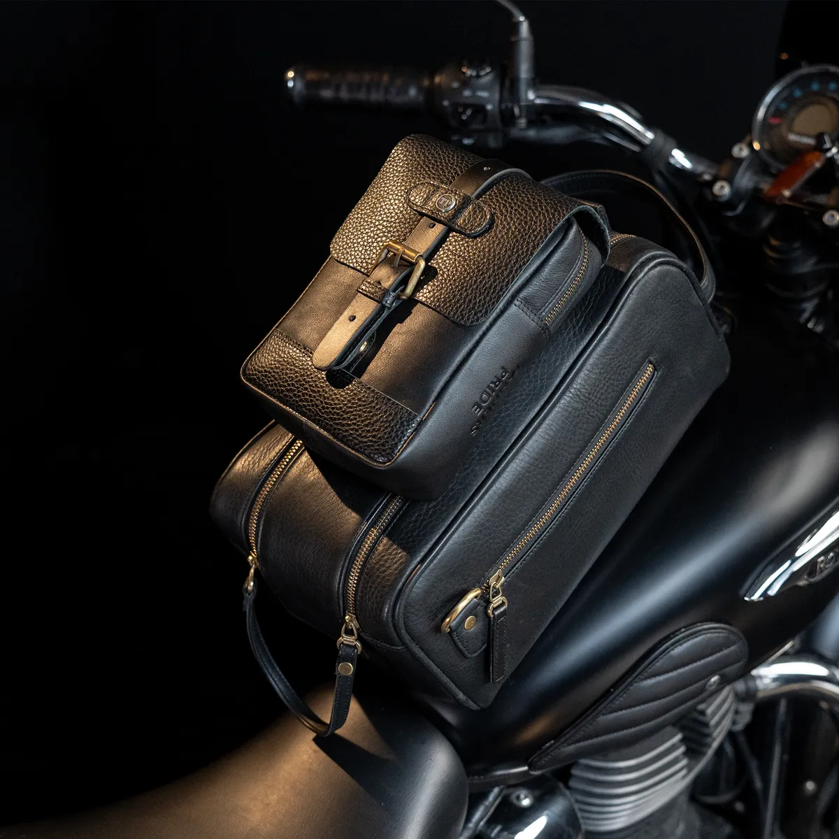 Tanners Pride Goliath Magnetic Motorcycle Tank Bag | Genuine Leather Touring Bag - Midnight Black Handcrafted Full-Grain Leather (View 11)