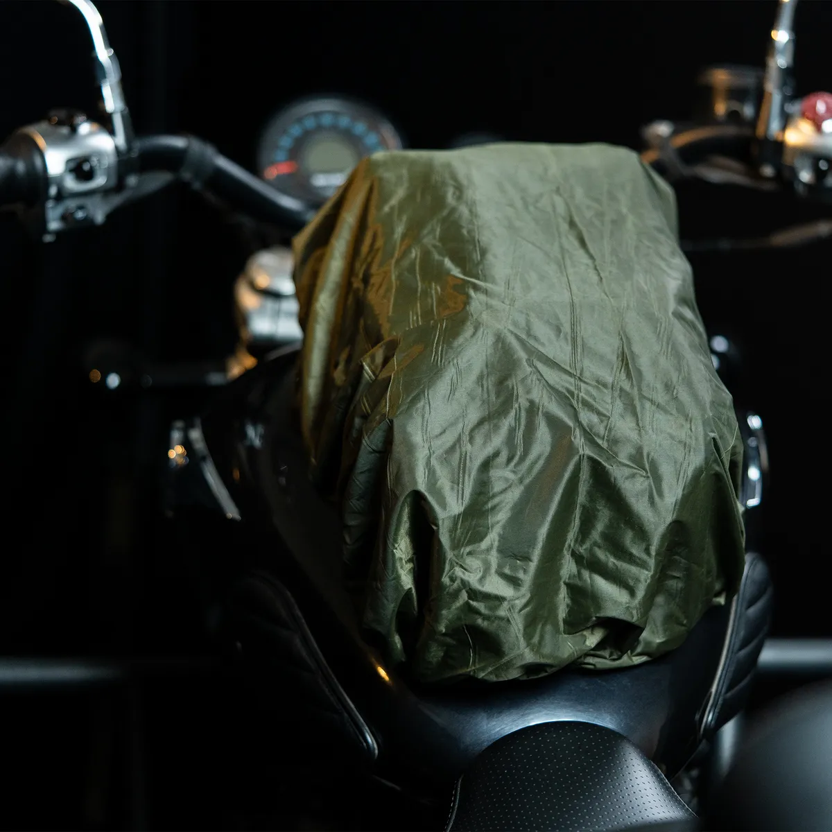 Tanners Pride Goliath Magnetic Motorcycle Tank Bag | Genuine Leather Touring Bag - Natural Tan Handcrafted Full-Grain Leather (View 1)