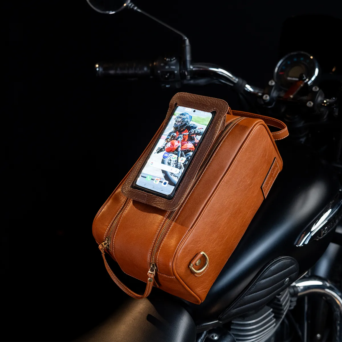 Tanners Pride Goliath Magnetic Motorcycle Tank Bag | Genuine Leather Touring Bag - Natural Tan Handcrafted Full-Grain Leather (View 5)