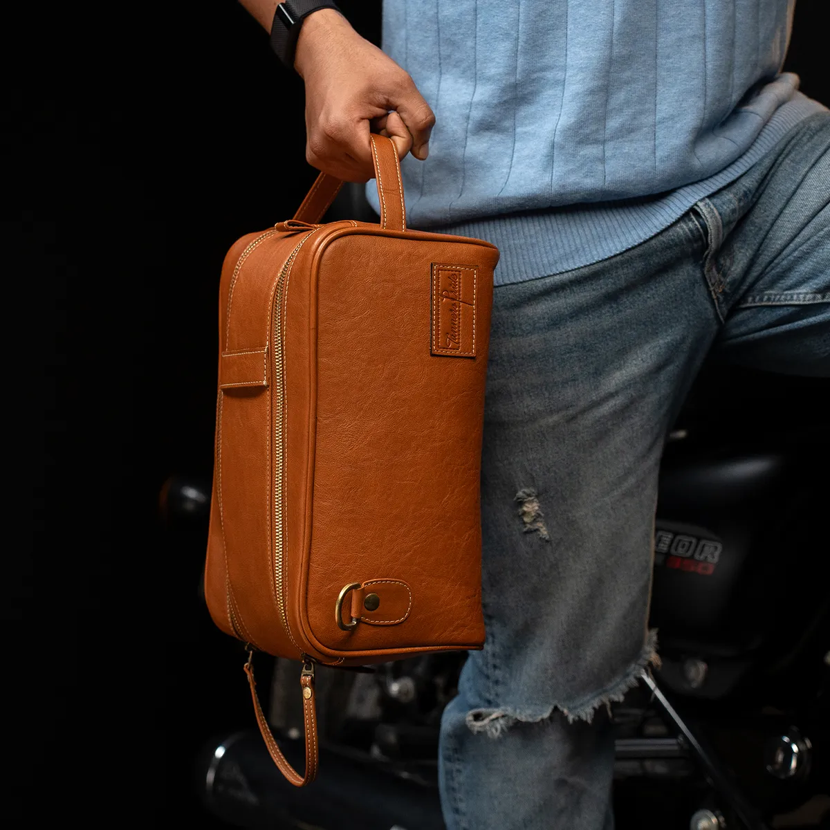 Tanners Pride Goliath Magnetic Motorcycle Tank Bag | Genuine Leather Touring Bag - Natural Tan Handcrafted Full-Grain Leather (View 9)