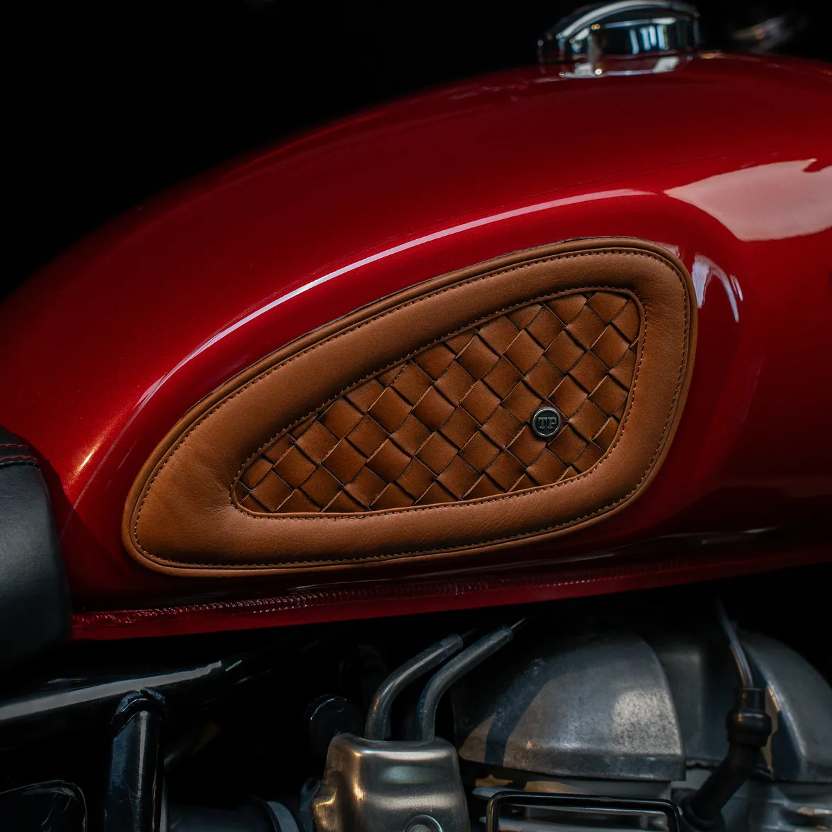 Tanners Pride Handweaved Tankpads (Interceptor 650) - Natural Tan Handcrafted Full-Grain Leather (View 3)