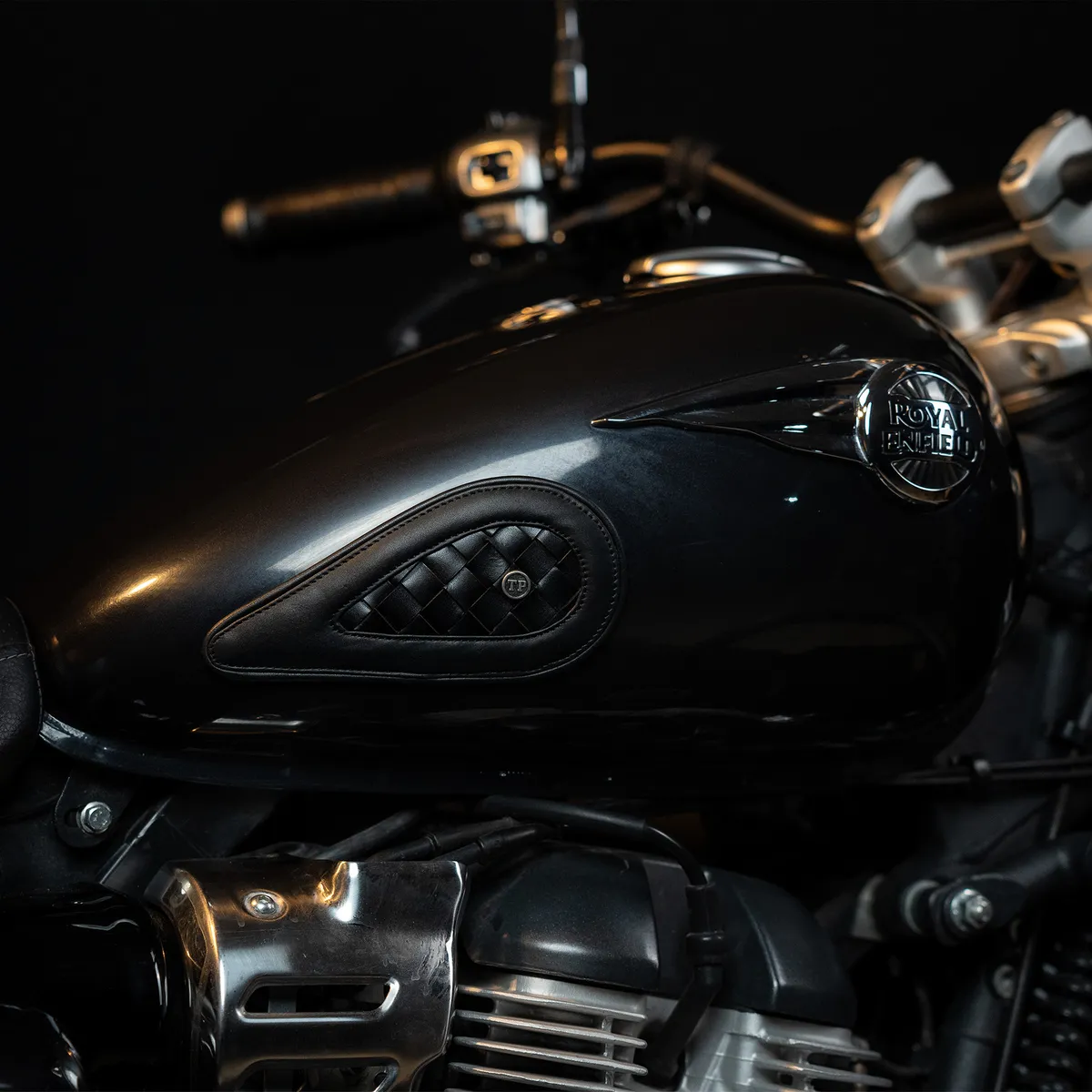 Tanners Pride Handweaved Tankpads (Super Meteor 650) - Midnight Black Handcrafted Full-Grain Leather (View 1)