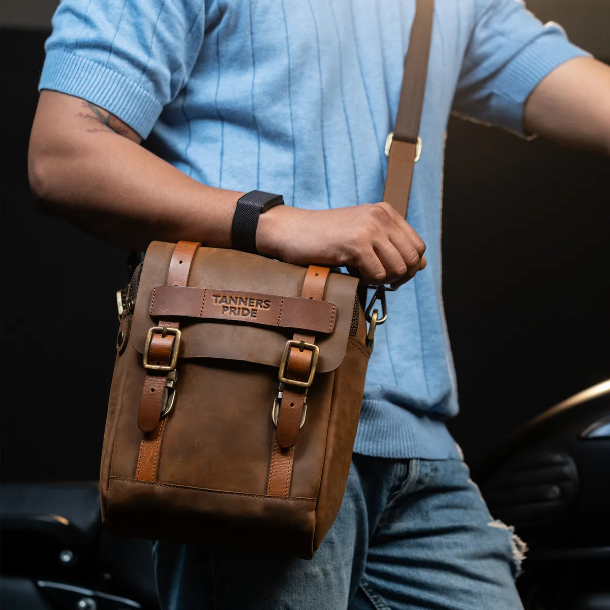 Tanners Pride Magnetic Rockstar Bag - Natural Tan Handcrafted Full-Grain Leather (View 3)