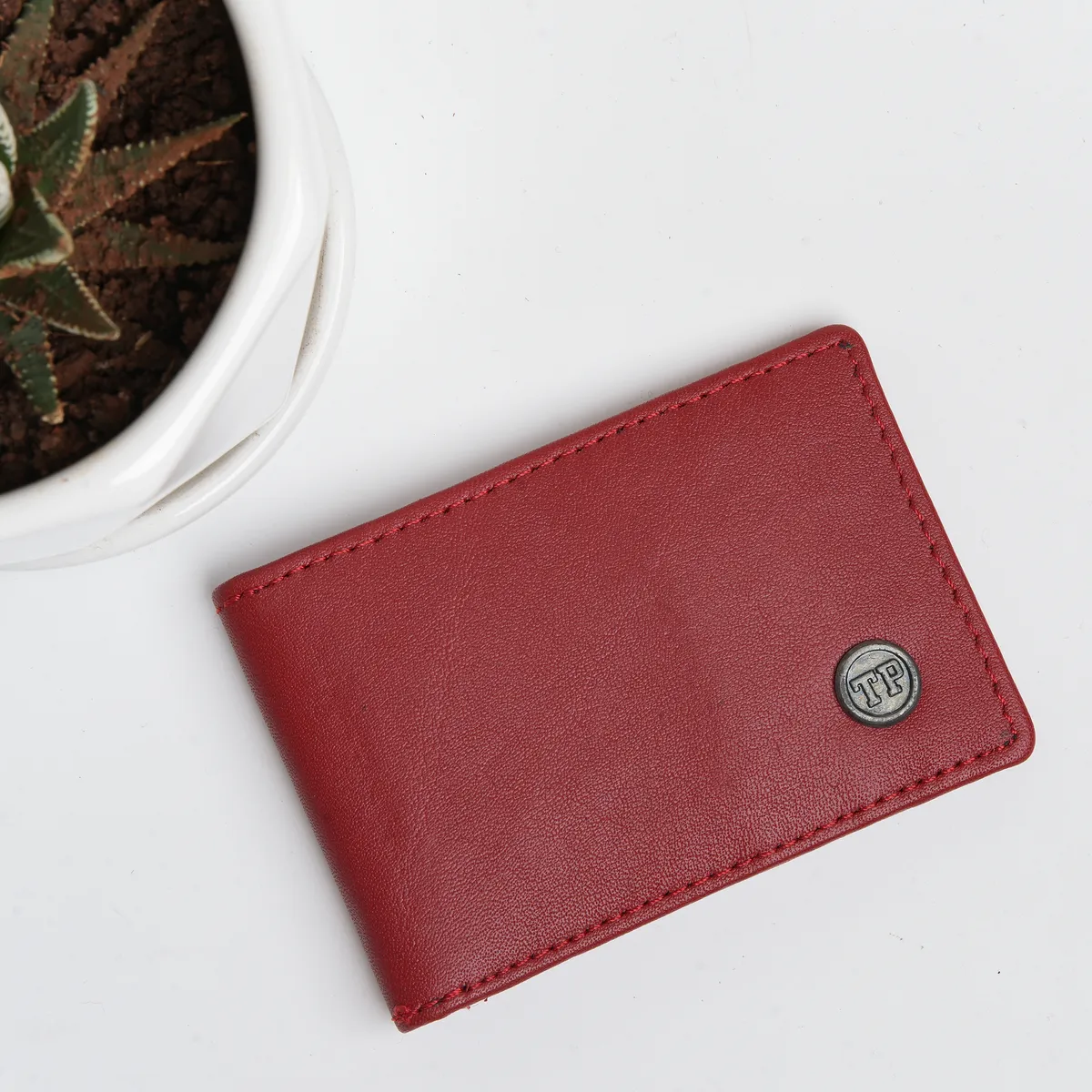 Tanners Pride Peter magnetic card case wallet - Vintage Red Handcrafted Full-Grain Leather (View 11)