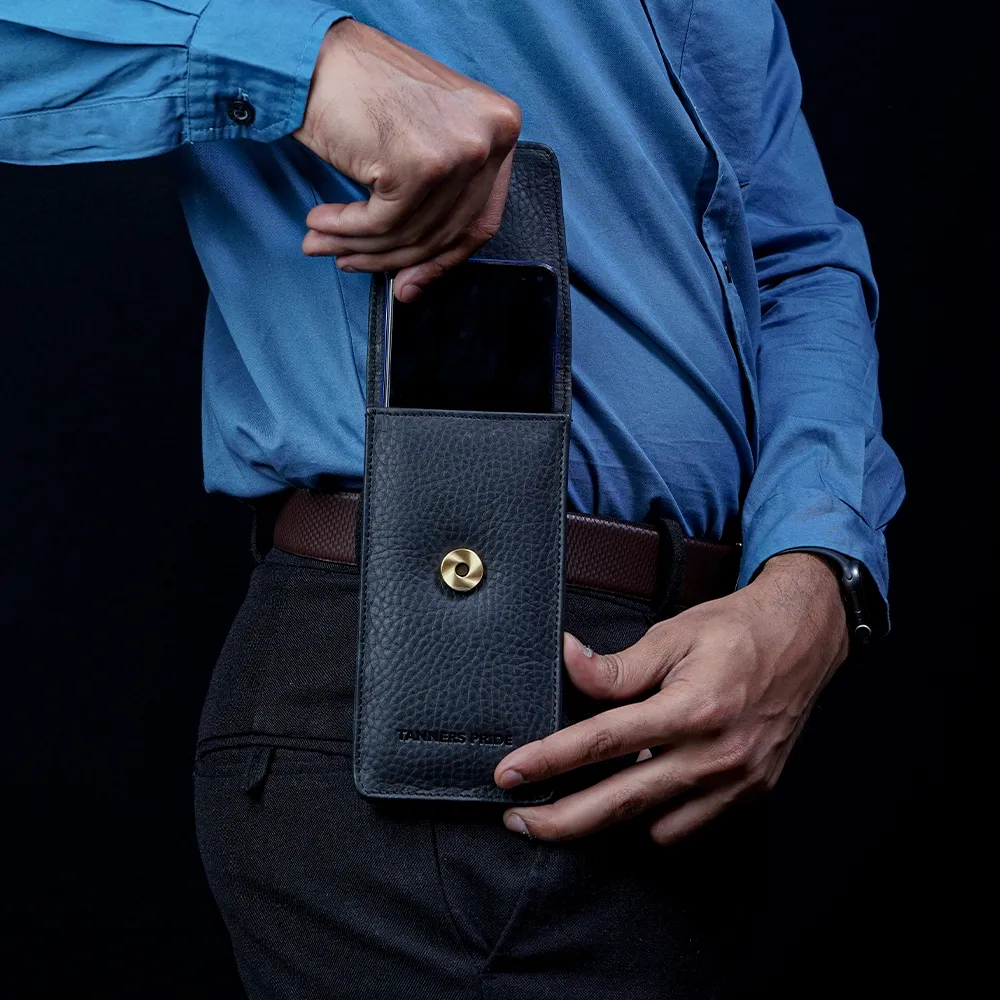 Tanners Pride Phone Case Belted - Midnight Black Handcrafted Full-Grain Leather (View 5)