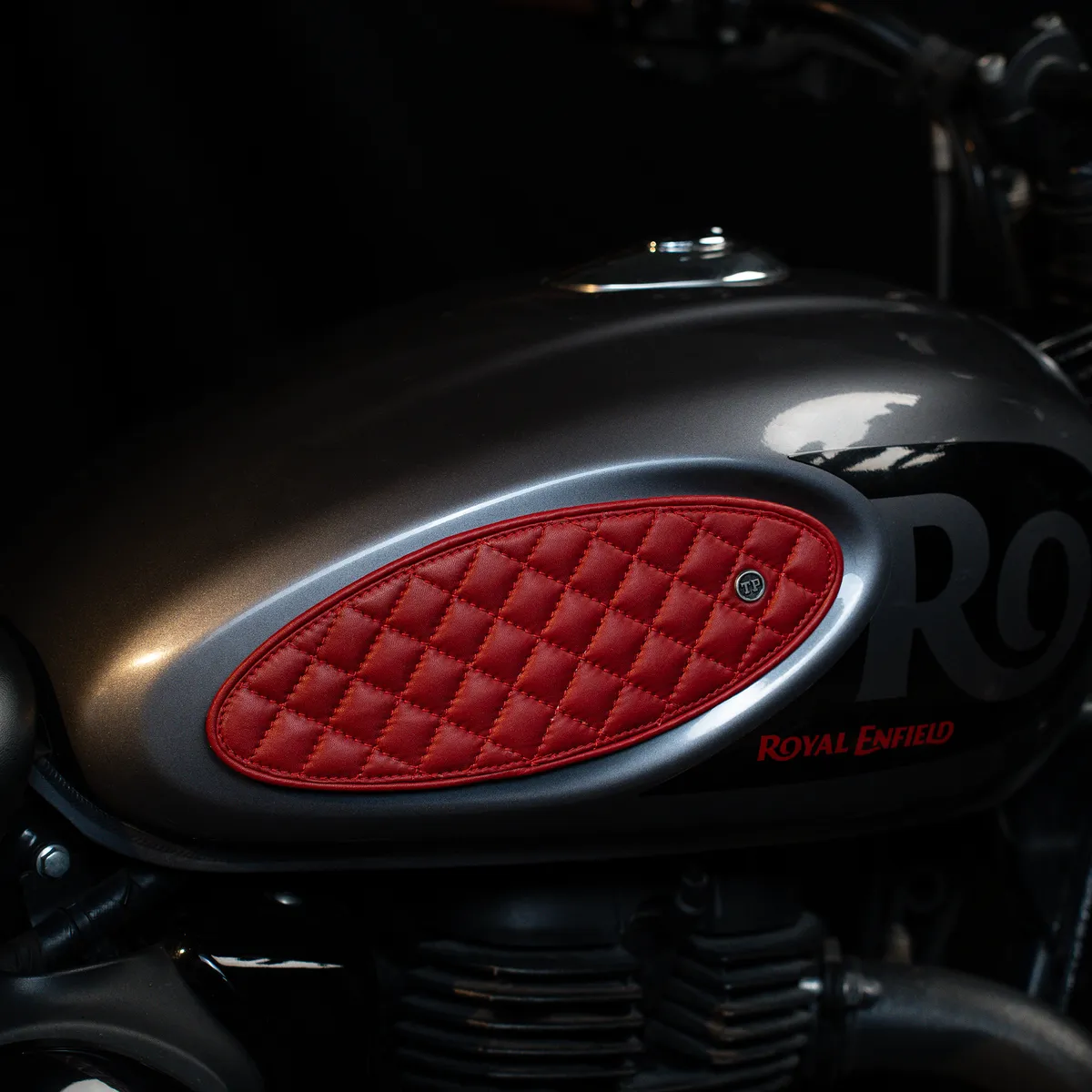 Tanners Pride Raised Diamond Tankpad (Hunter 350) - Vintage Red Handcrafted Full-Grain Leather (View 2)