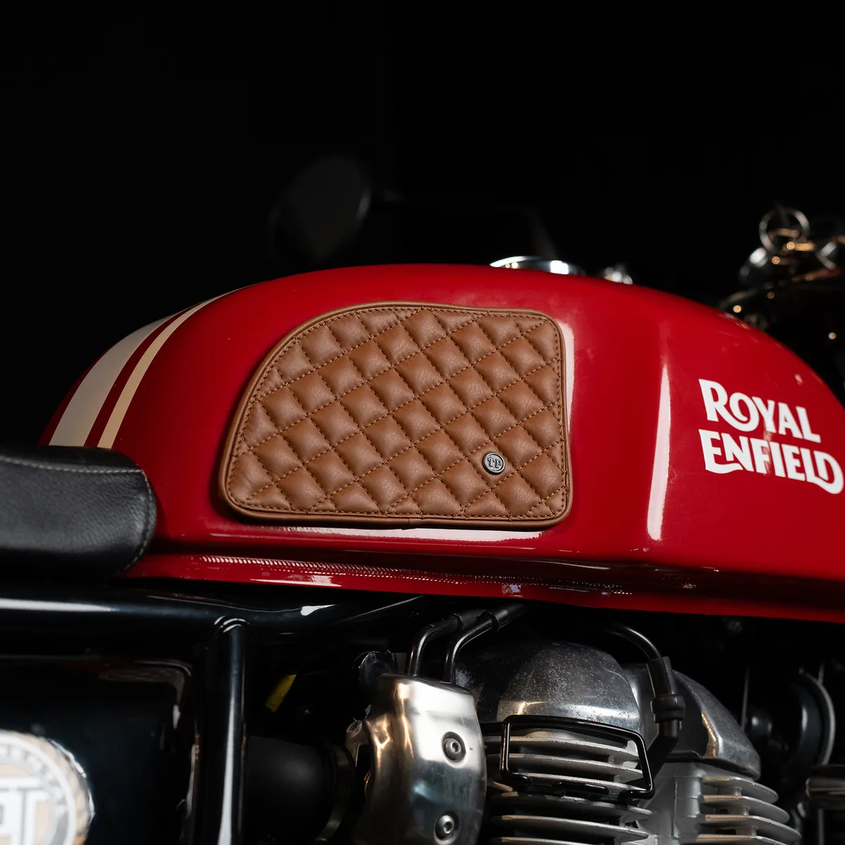 Tanners Pride Raised Diamond Tankpad (GT 650) - Natural Tan Handcrafted Full-Grain Leather (View 9)