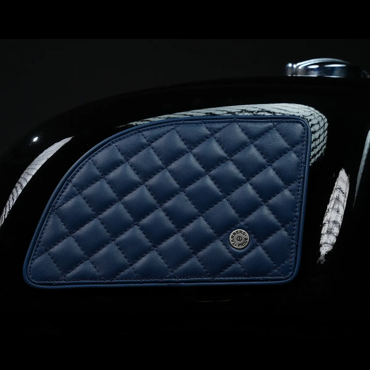 Tanners Pride Raised Diamond Tankpad (GT 650) - Navy Blue Handcrafted Full-Grain Leather (View 1)