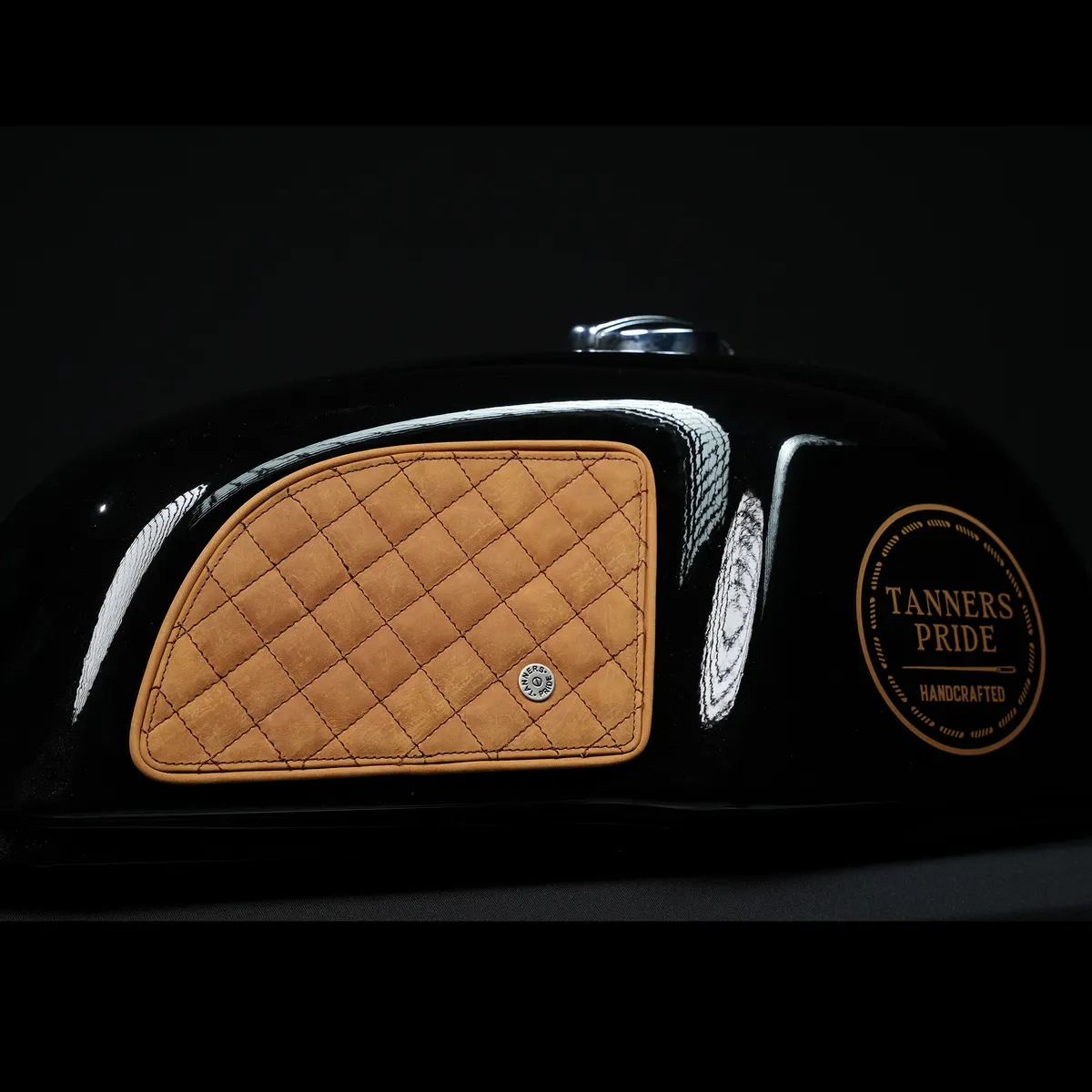 Tanners Pride Raised Diamond Tankpad (GT 650) - Tobacco Brown Handcrafted Full-Grain Leather (View 5)