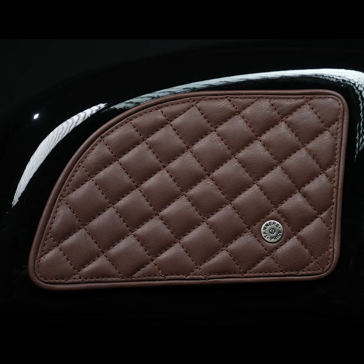 Tanners Pride Raised Diamond Tankpad (GT 650) - Tobacco Brown Handcrafted Full-Grain Leather (View 8)