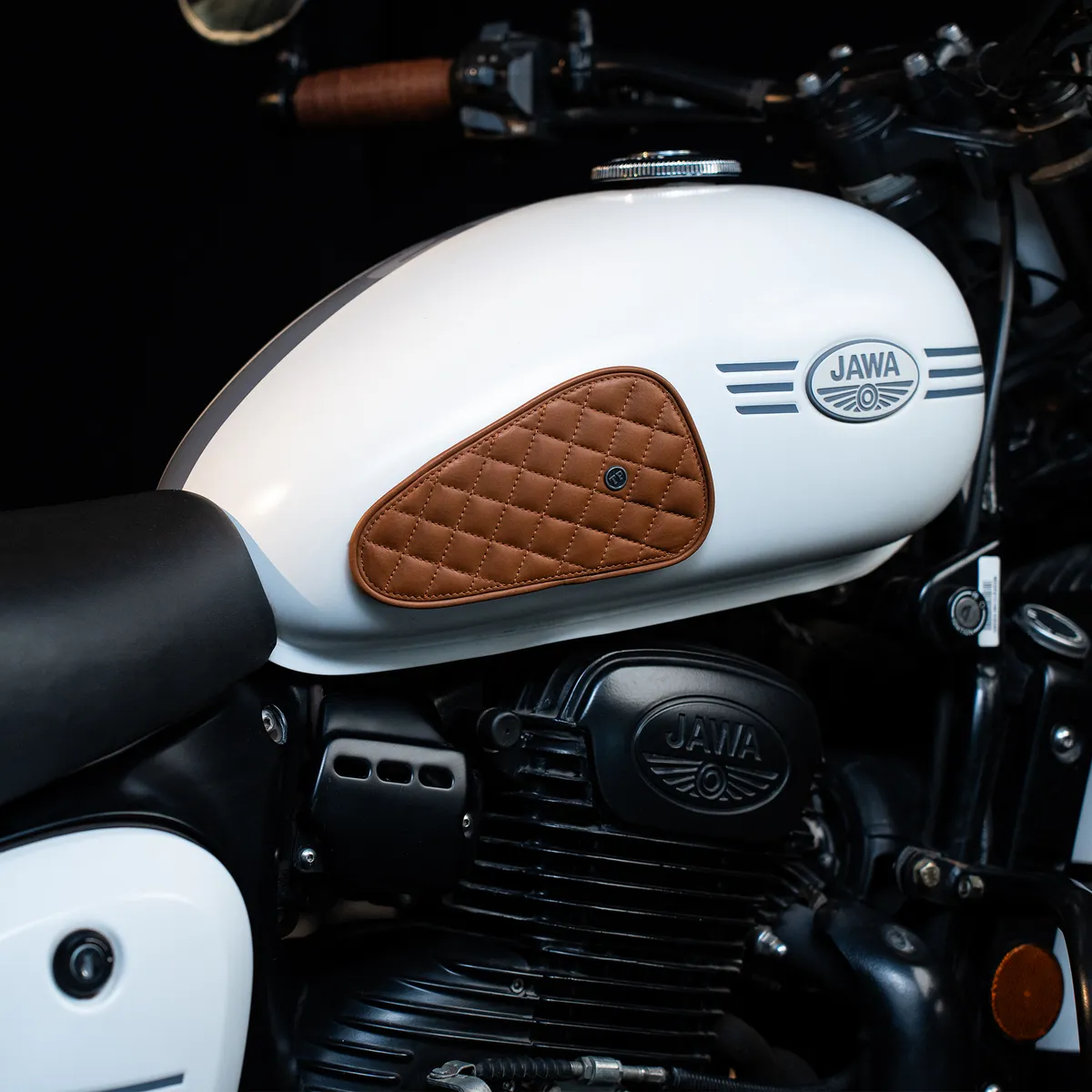 Tanners Pride Raised Diamond Tankpads (Jawa) - Natural Tan Handcrafted Full-Grain Leather (View 4)