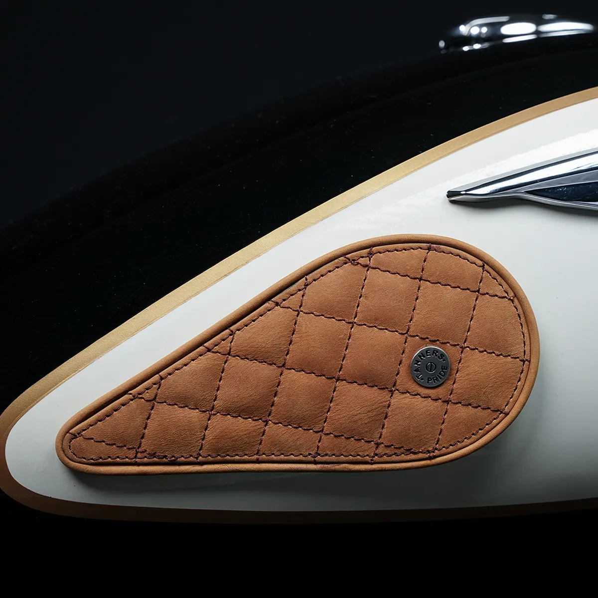 Tanners Pride Raised Diamond Tankpads (Meteor 350) - Tobacco Brown Handcrafted Full-Grain Leather (View 5)