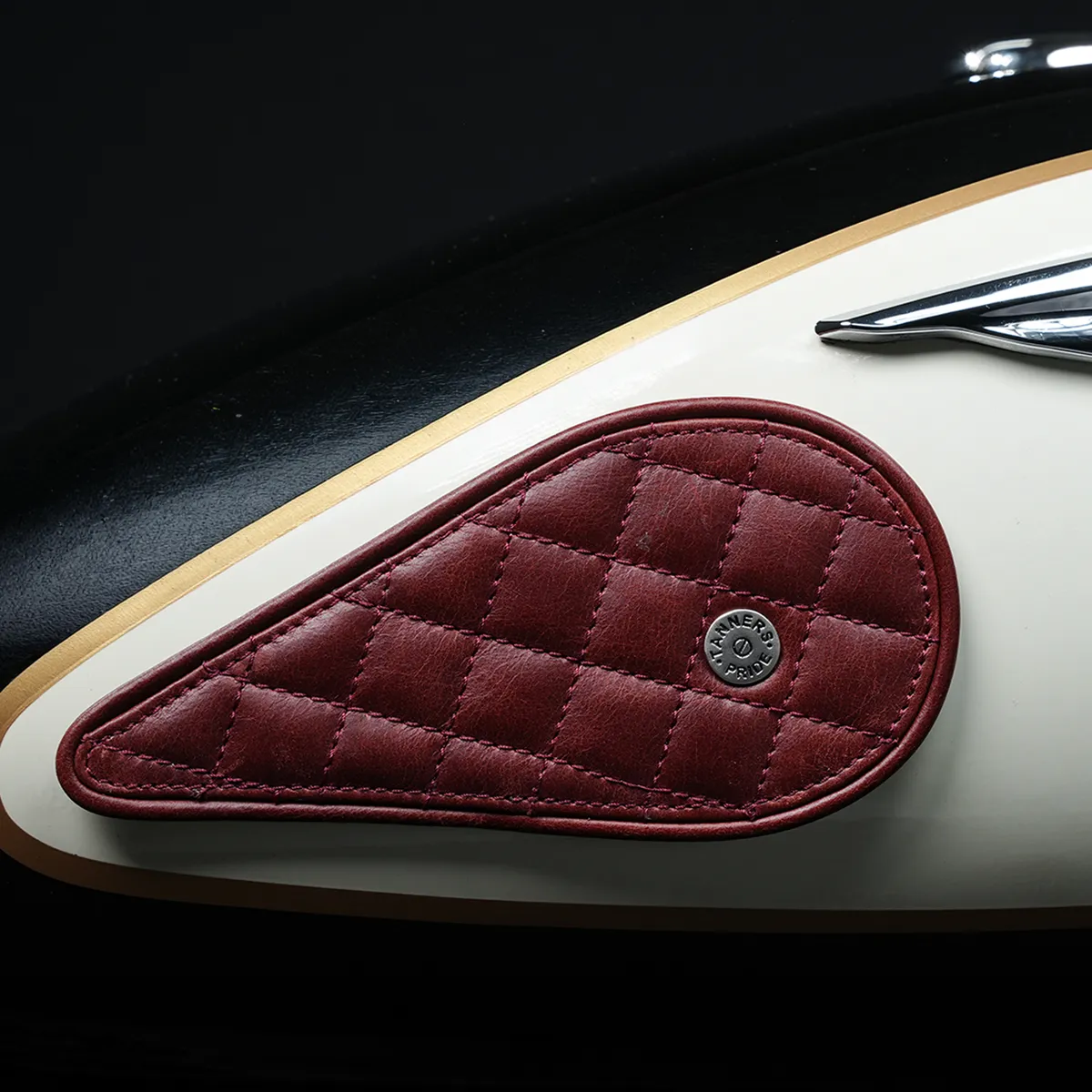 Tanners Pride Raised Diamond Tankpads (Meteor 350) - Vintage Red Handcrafted Full-Grain Leather (View 6)