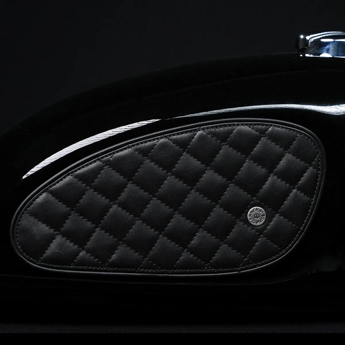 Tanners Pride Raised Diamond Tankpads (Interceptor 650) - Midnight Black Handcrafted Full-Grain Leather (View 7)