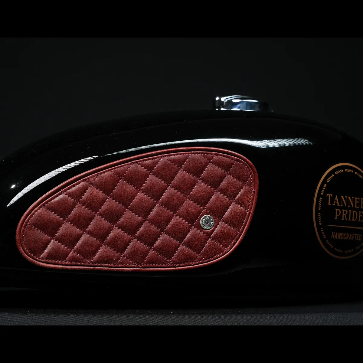 Tanners Pride Raised Diamond Tankpads (Interceptor 650) - Vintage Red Handcrafted Full-Grain Leather (View 14)