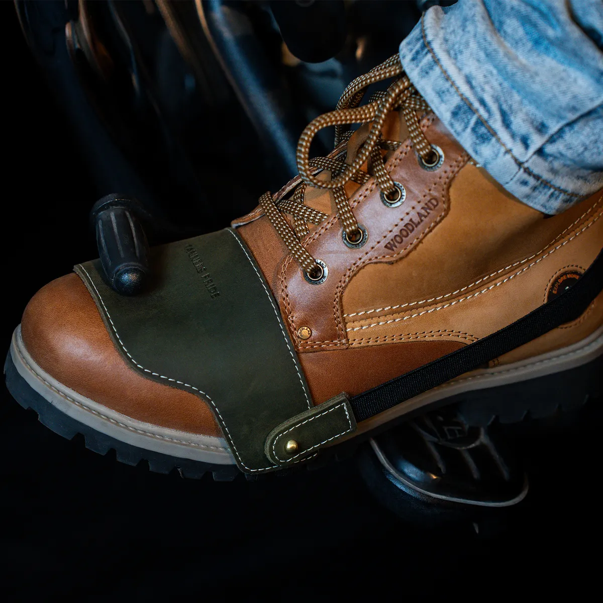 Tanners Pride Shoe Protector - Forest Green Handcrafted Full-Grain Leather (View 3)