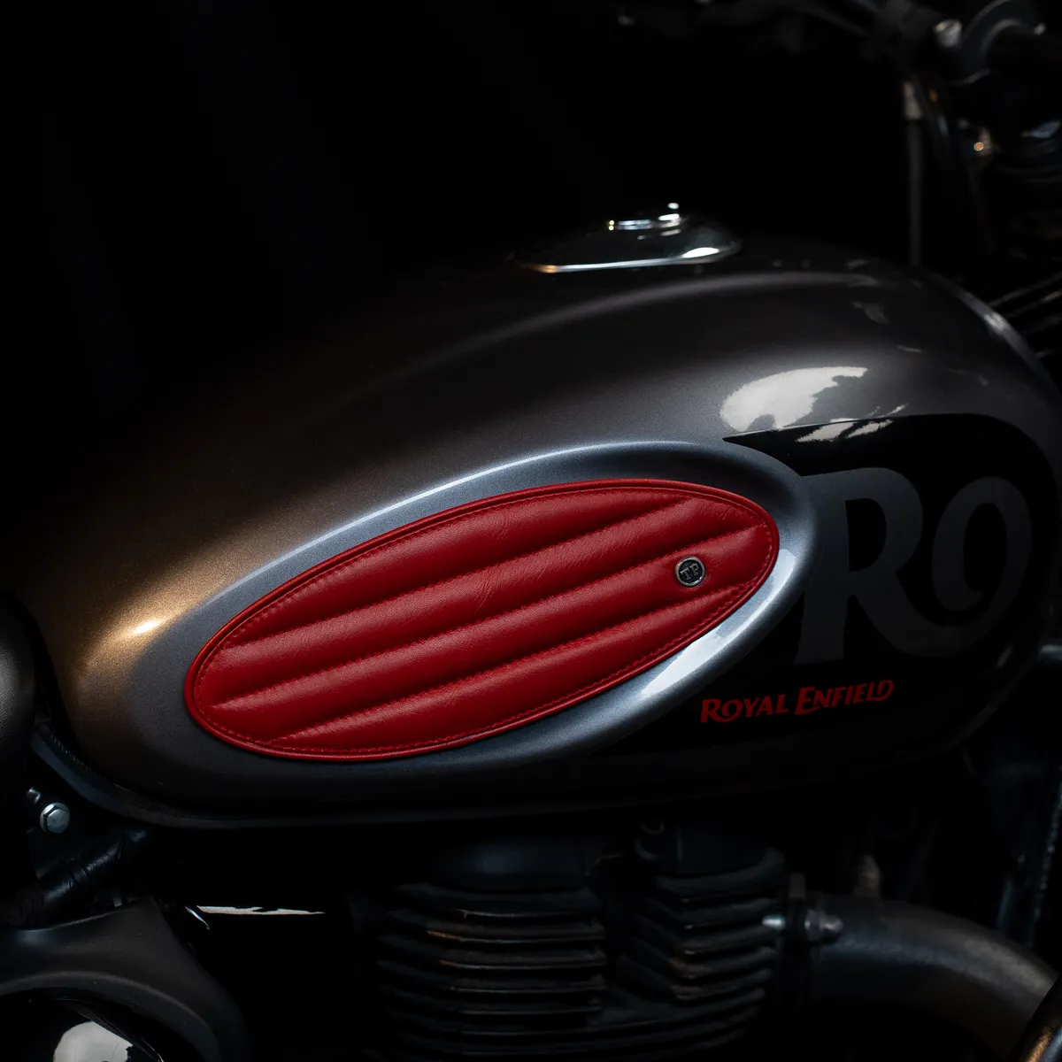 Tanners Pride Straight Tankpads (Hunter 350) - Vintage Red Handcrafted Full-Grain Leather (View 3)