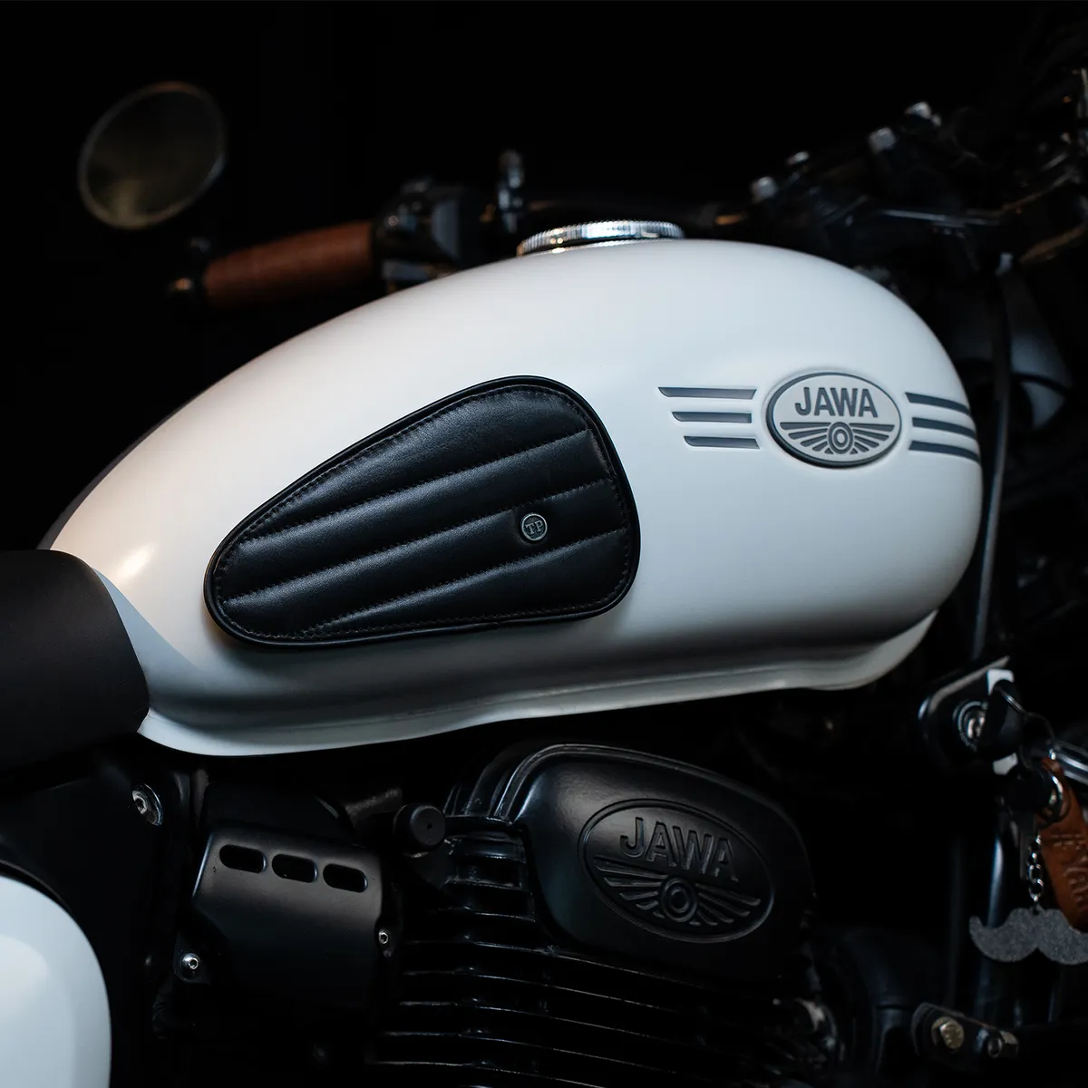 Tanners Pride Straight Tankpads (Jawa) - Midnight Black Handcrafted Full-Grain Leather (View 1)