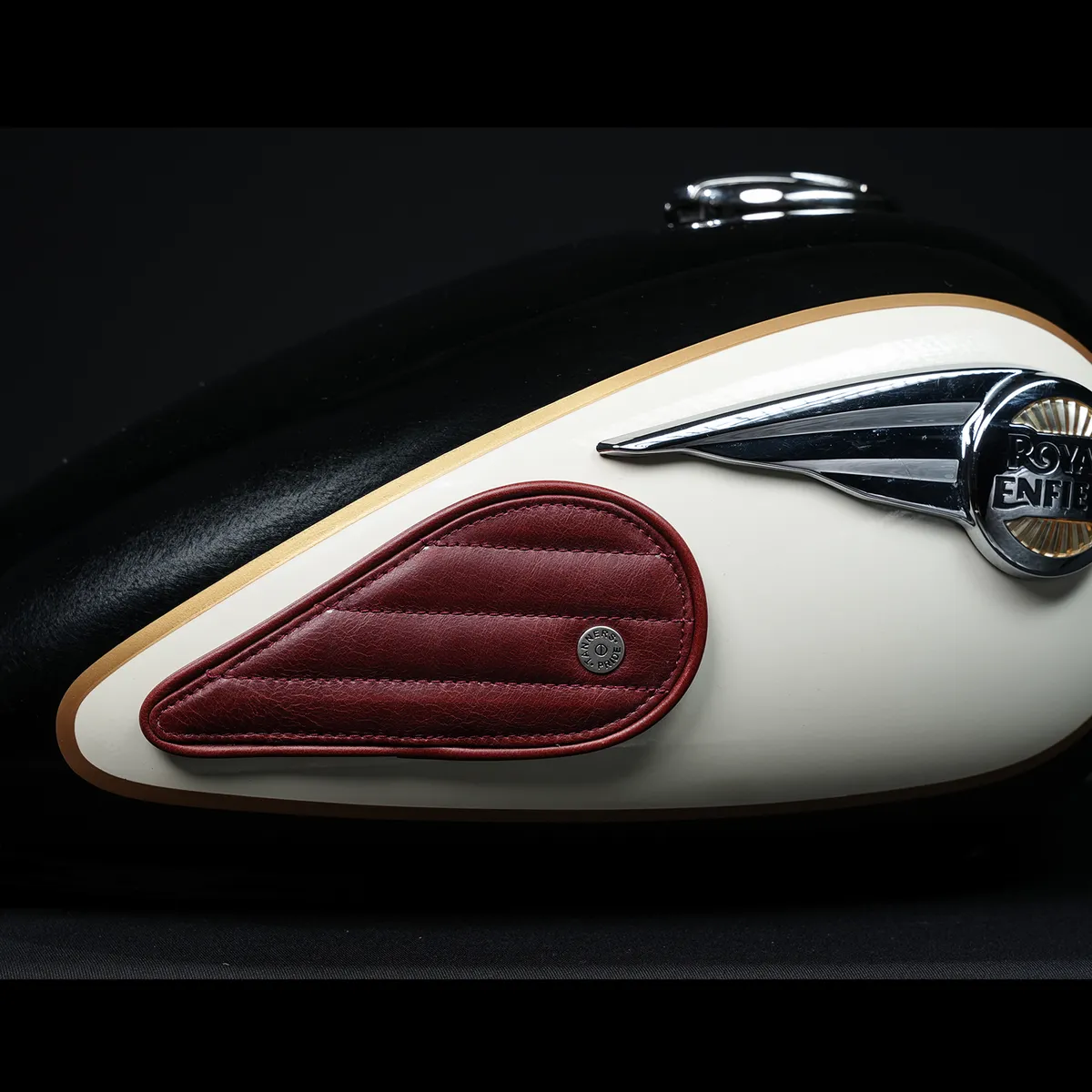 Tanners Pride Straight Tankpads (Super Meteor 650) - Vintage Red Handcrafted Full-Grain Leather (View 2)