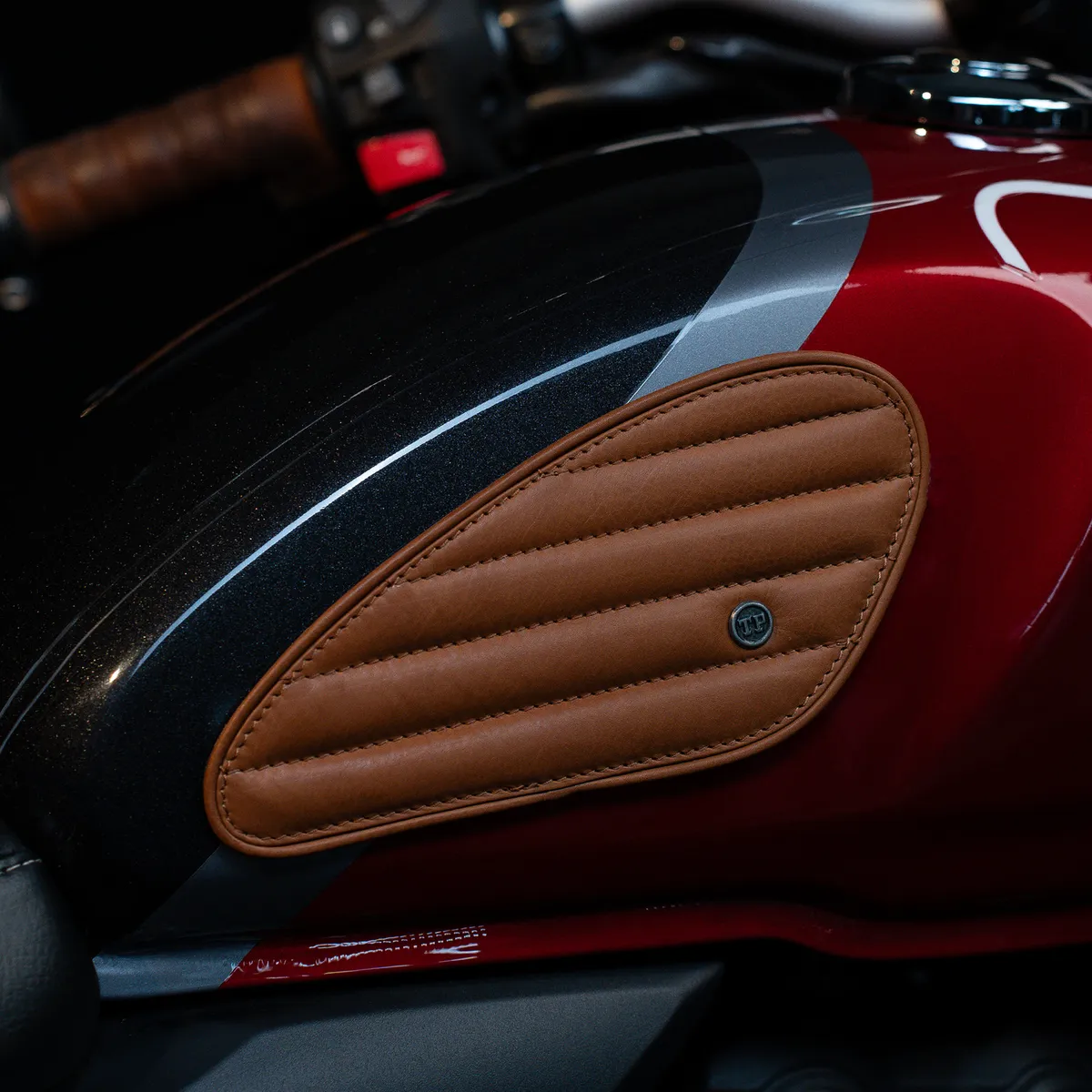 Tanners Pride Straight Tankpads (Triumph) - Natural Tan Handcrafted Full-Grain Leather (View 2)