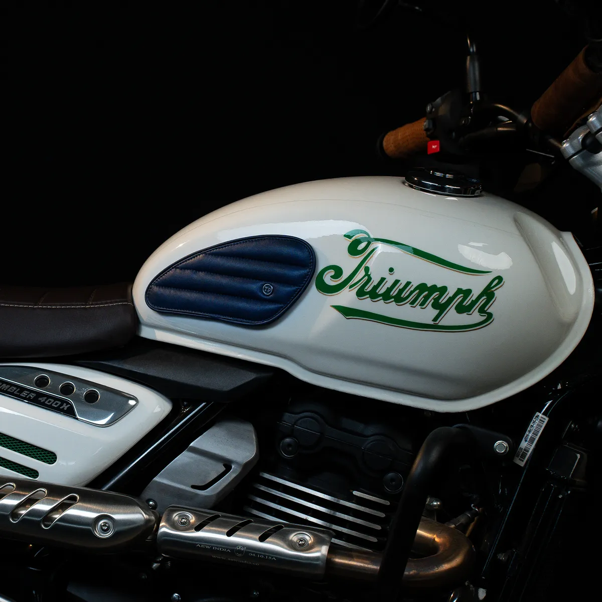 Tanners Pride Straight Tankpads (Triumph) - Navy Blue Handcrafted Full-Grain Leather (View 1)