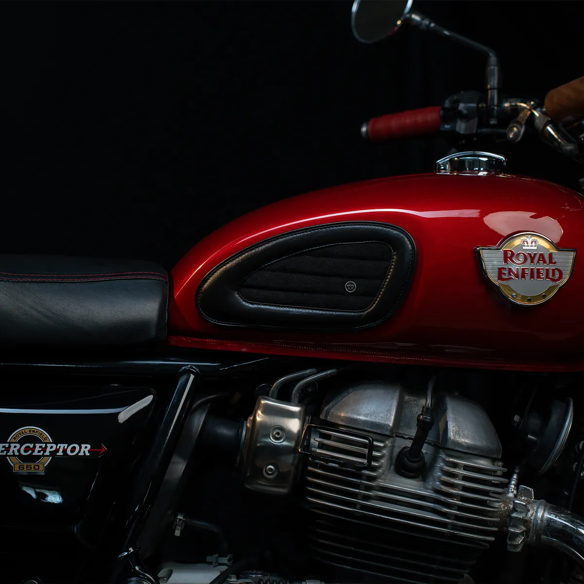 Tanners Pride Swede Tankpads (Interceptor 650) - Midnight Black Handcrafted Full-Grain Leather (View 1)