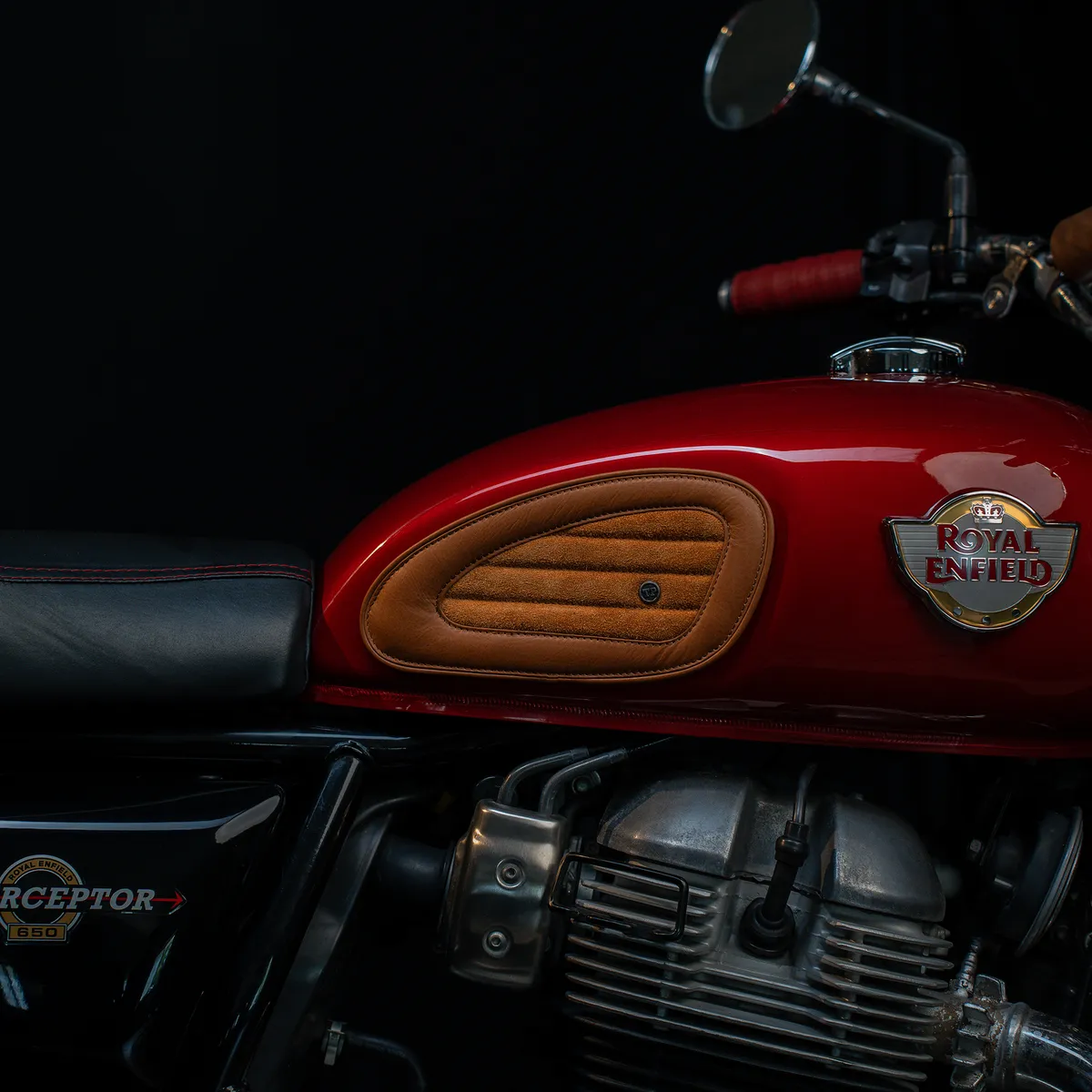 Tanners Pride Swede Tankpads (Interceptor 650) - Natural Tan Handcrafted Full-Grain Leather (View 5)