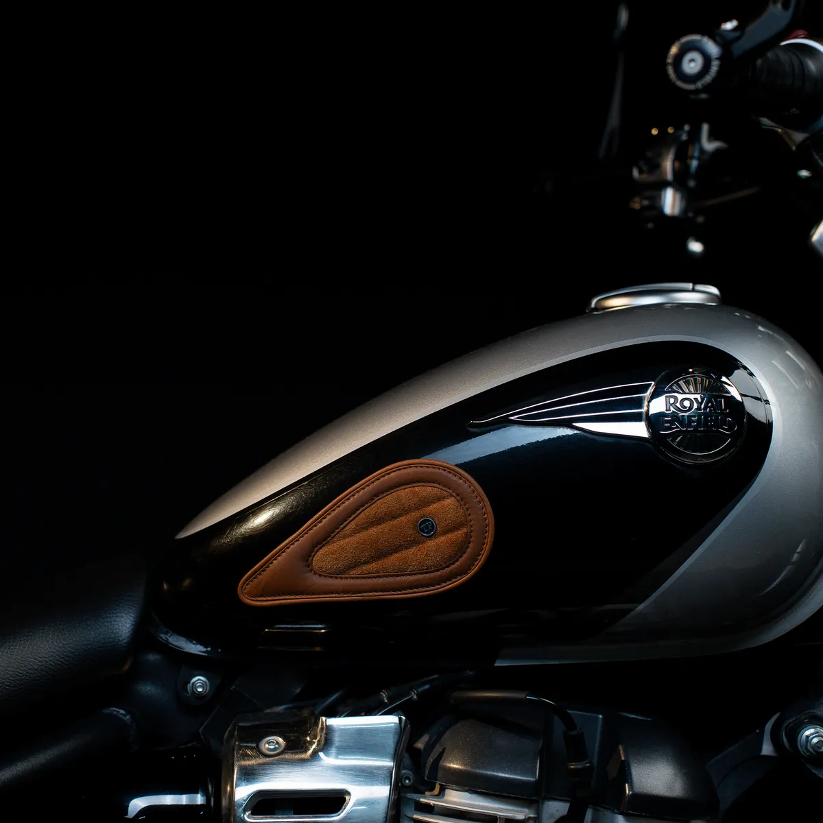 Tanners Pride Swede Tankpads (Super Meteor 650) - Natural Tan Handcrafted Full-Grain Leather (View 1)