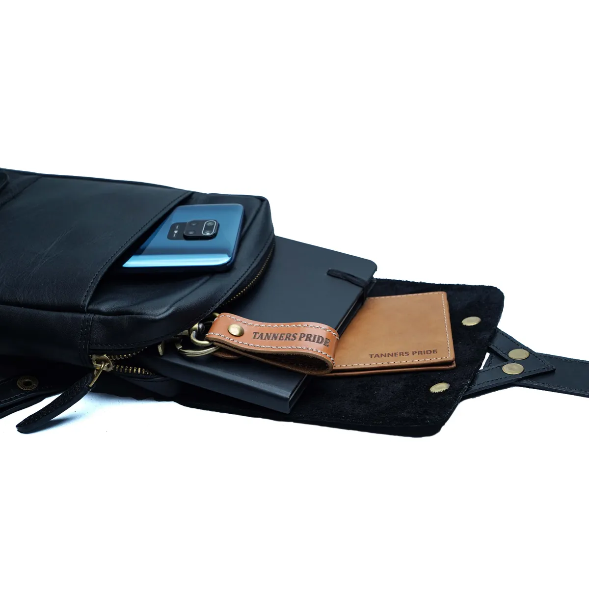 Tanners Pride Leather Motorcycle Thigh Bag | Rider Leg Bag - Midnight Black Handcrafted Full-Grain Leather (View 2)
