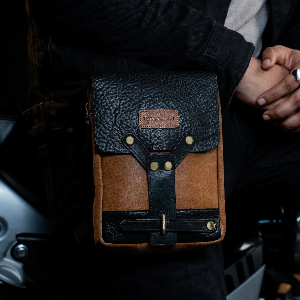 Tanners Pride Leather Motorcycle Thigh Bag | Rider Leg Bag - Tobacco Brown Handcrafted Full-Grain Leather (View 3)