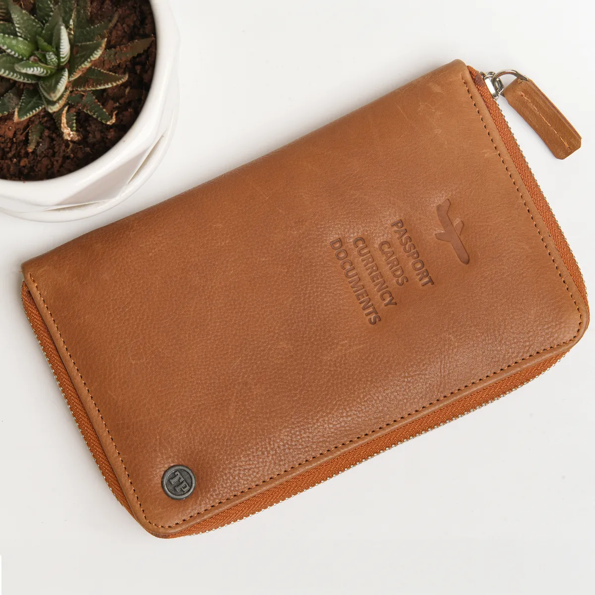 Tanners Pride Travel Folio Sleeve - Natural Tan Handcrafted Full-Grain Leather (View 2)