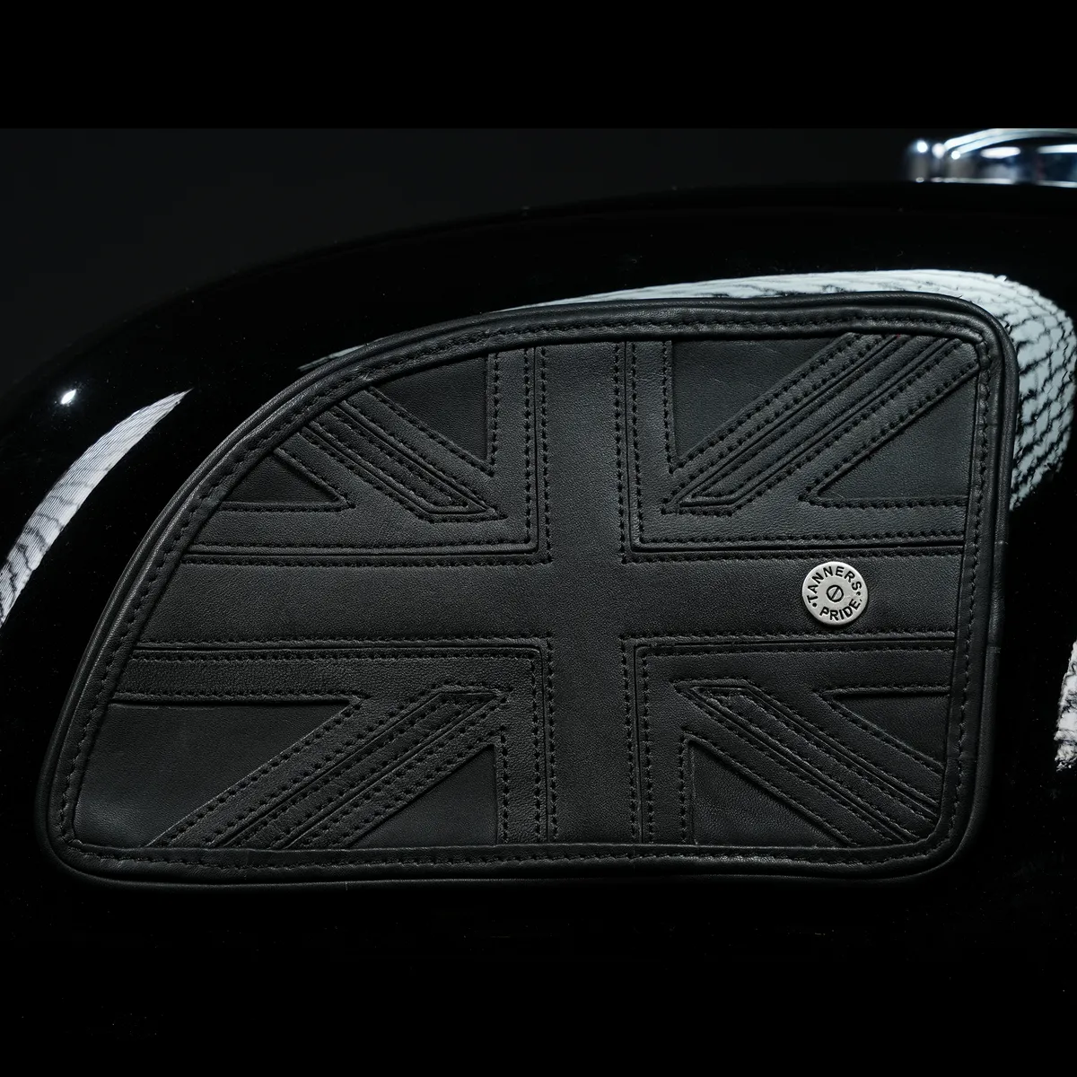 Tanners Pride Union Jack Tankpad (GT 650) - Midnight Black Handcrafted Full-Grain Leather (View 10)