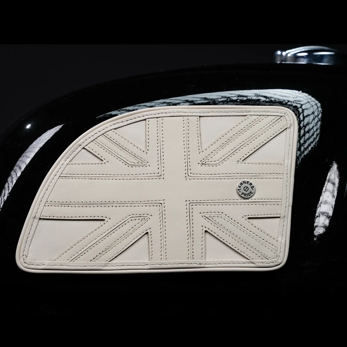 Tanners Pride Union Jack Tankpad (GT 650) - Off White Handcrafted Full-Grain Leather (View 6)